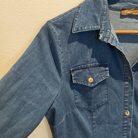 🌟 Worn once : Long shirt dress fitted at the waist in denim color - Picture 6 of 12